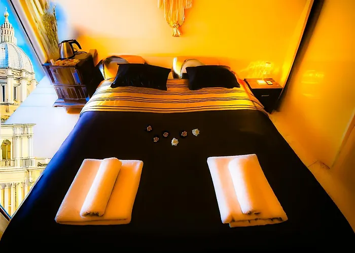 Laura Luxury In Couette-café